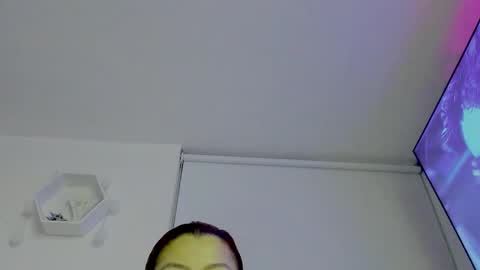 Saray  online show from 09/19/25, 11:38