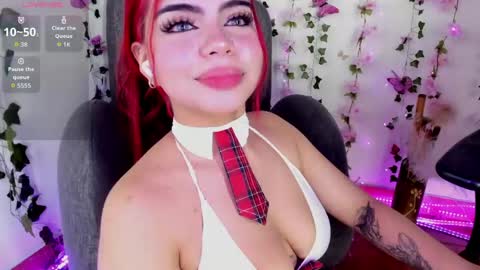 saray__jones online show from 05/20/26, 06:03