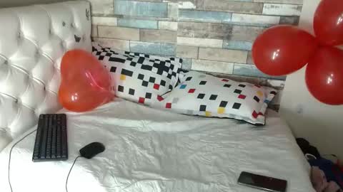 Snapshot of saray_hot202cl chatting on 02/19/25, 06:55 saray_hot202cl online show from 02/19/25, 06:55