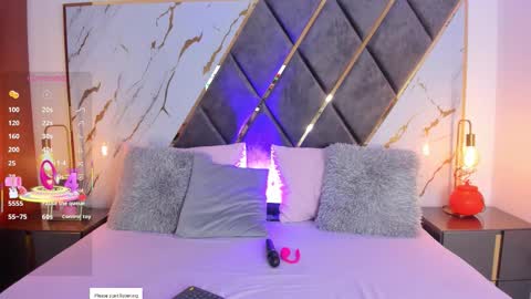 Saray Lopez online show from 11/20/25, 11:04