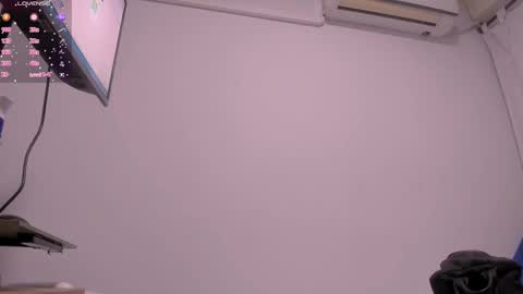 Baby Saren online show from 11/12/25, 12:16