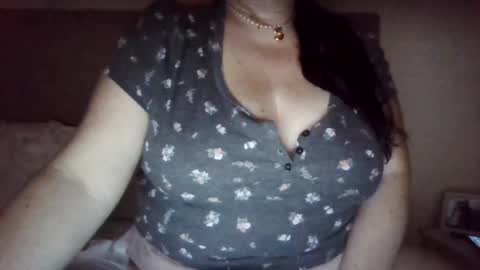 Sara online show from 10/01/25, 01:55