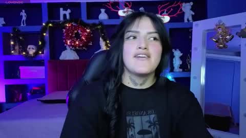 Sari  online show from 12/19/25, 09:00