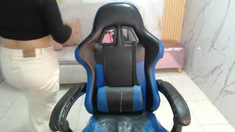 Sara  online show from 04/09/26, 08:25