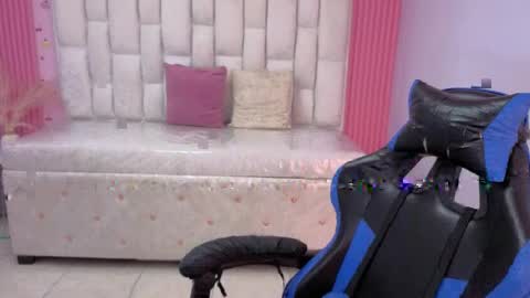 Sara  online show from 05/12/26, 08:17
