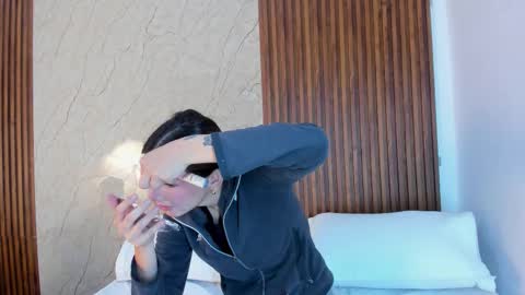 Snapshot of sarita_alexis chatting on 02/23/26, 11:18 SARIYA Y ALEXIS online show from 02/23/26, 11:18