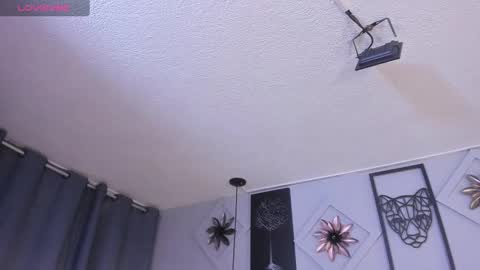 Sara  online show from 01/04/25, 03:29