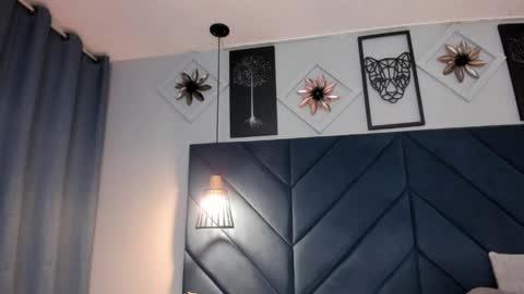 Sara  online show from 04/01/26, 08:06