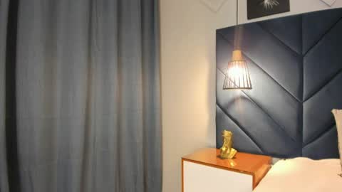 Sara  online show from 04/09/26, 05:07