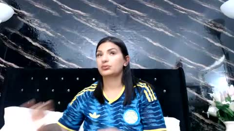 Snapshot of sarita_multisquirt chatting on 06/23/26, 01:58 Sara online show from 06/23/26, 01:58