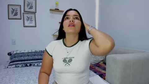 Snapshot of saritadolly_ chatting on 11/07/25, 09:04 Sara Cute online show from 11/07/25, 09:04