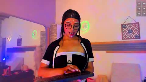 Snapshot of saritalove_ chatting on 02/08/26, 02:48 Sara online show from 02/08/26, 02:48