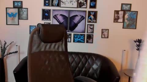 Snapshot of sarrahrice chatting on 02/21/26, 05:58 SarahRice online show from 02/21/26, 05:58