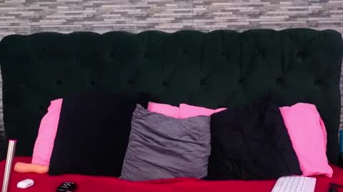 sarrarose online show from 09/14/25, 08:19