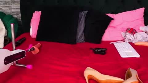 sarrarose online show from 10/03/25, 09:45