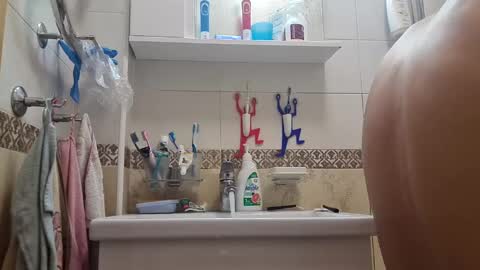 Snapshot of sasha999111 chatting on 01/07/25, 12:20 Eldak23 online show from 01/07/25, 12:20