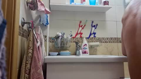 Snapshot of sasha999111 chatting on 02/23/25, 08:22 Eldak23 online show from 02/23/25, 08:22