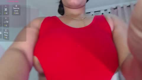sasha_bigboobs_ online show from 04/12/26, 10:48
