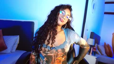 sasha_bowei online show from 11/08/25, 02:12