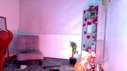 sasha_bowei online show from 05/19/26, 03:57