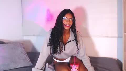 sasha_bowei online show from 07/07/26, 07:23