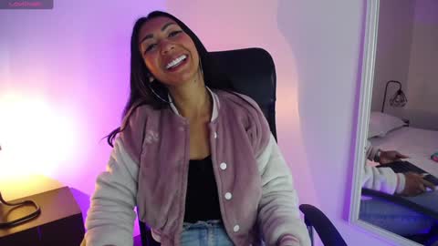 Sasha Brattz online show from 01/07/25, 09:07