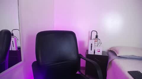 Sasha Brattz online show from 09/17/25, 09:38