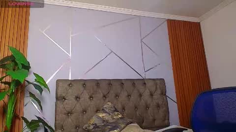 sasha_gracee_ online show from 04/13/26, 01:16