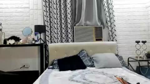 My name is Sasha I will be glad if you spend your time with me 3 you can DM me if you need me online show from 09/14/25, 11:20