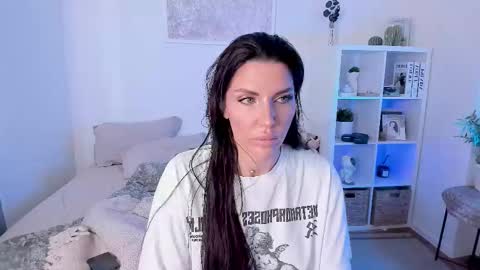 Sasha Miro online show from 09/16/25, 02:01