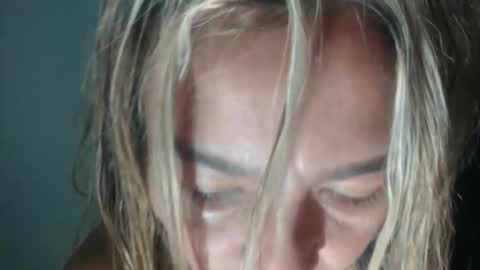 sasha online show from 12/05/25, 08:23