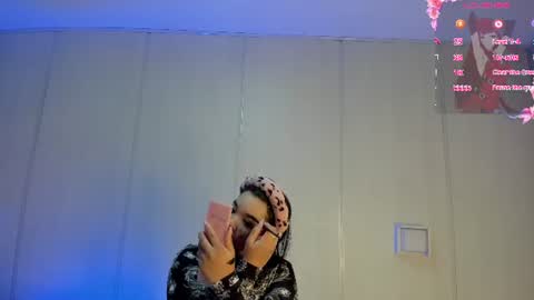 Snapshot of sasha_rivers chatting on 07/18/26, 07:28 Sasha online show from 07/18/26, 07:28
