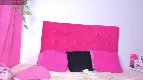 sasha palmer online show from 01/14/25, 06:02