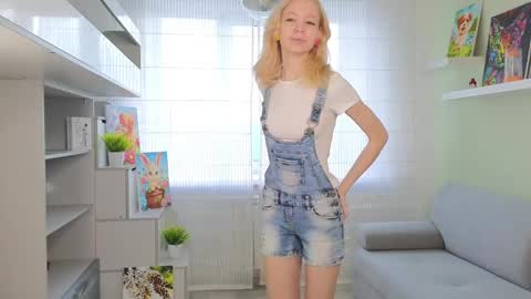 Sasha online show from 04/05/26, 05:15