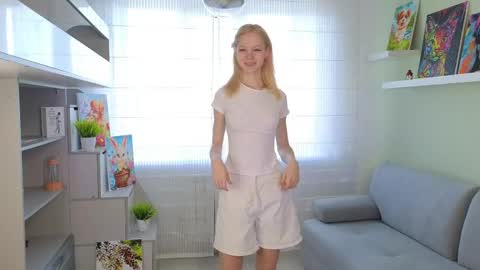 Sasha online show from 04/11/26, 05:12