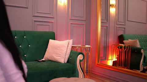 Snapshot of sashaferrera chatting on 03/02/25, 06:40 Dennise online show from 03/02/25, 06:40