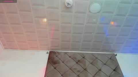 Snapshot of sashajune chatting on 12/05/24, 11:07 selene online show from 12/05/24, 11:07