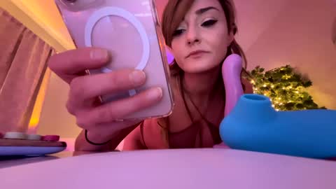 Snapshot of sashaminx6969 chatting on 01/08/25, 02:14 Sasha online show from 01/08/25, 02:14