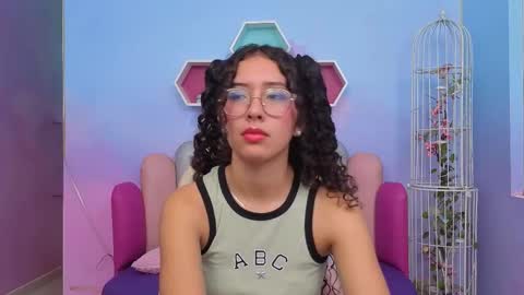 Snapshot of sashamonroee_ chatting on 11/02/25, 11:51 SashaMonroee online show from 11/02/25, 11:51