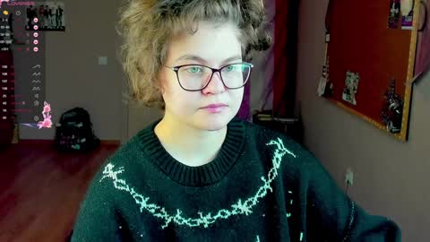 Snapshot of sashy_way chatting on 12/13/24, 10:13 .Alexandra online show from 12/13/24, 10:13