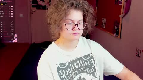 Snapshot of sashy_way chatting on 01/11/25, 11:12 .Alexandra online show from 01/11/25, 11:12