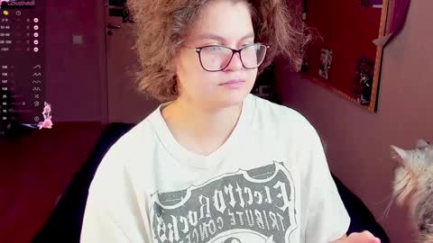 Snapshot of sashy_way chatting on 01/12/25, 07:43 .Alexandra online show from 01/12/25, 07:43