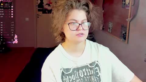 Snapshot of sashy_way chatting on 01/12/25, 10:45 .Alexandra online show from 01/12/25, 10:45