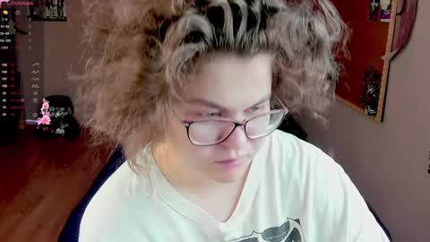 Snapshot of sashy_way chatting on 01/26/25, 10:45 .Alexandra online show from 01/26/25, 10:45