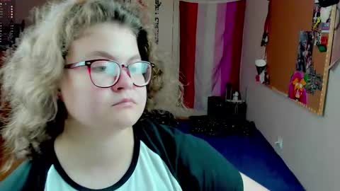 Snapshot of sashy_way chatting on 09/08/25, 09:14 .Alexandra online show from 09/08/25, 09:14