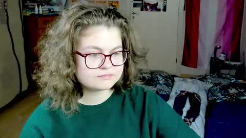 Snapshot of sashy_way chatting on 11/01/25, 11:01 .Alexandra online show from 11/01/25, 11:01