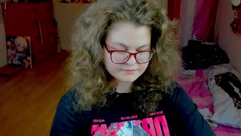 .Alexandra online show from 05/18/26, 09:31
