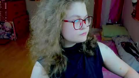 Snapshot of sashy_way chatting on 07/03/26, 05:08 .Alexandra online show from 07/03/26, 05:08