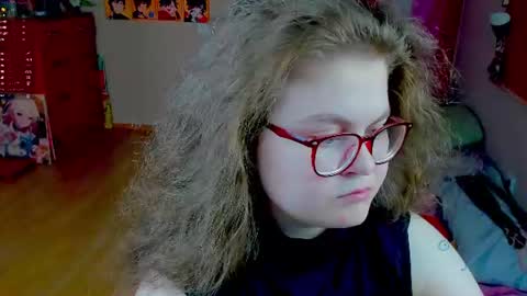 Snapshot of sashy_way chatting on 07/05/26, 05:09 .Alexandra online show from 07/05/26, 05:09