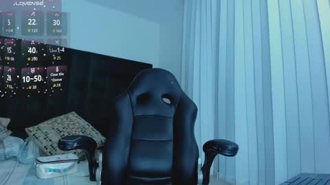 saskiagrendel online show from 10/19/25, 12:44